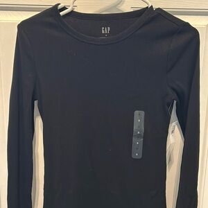 Pair of Two Gap Long sleeve Tees